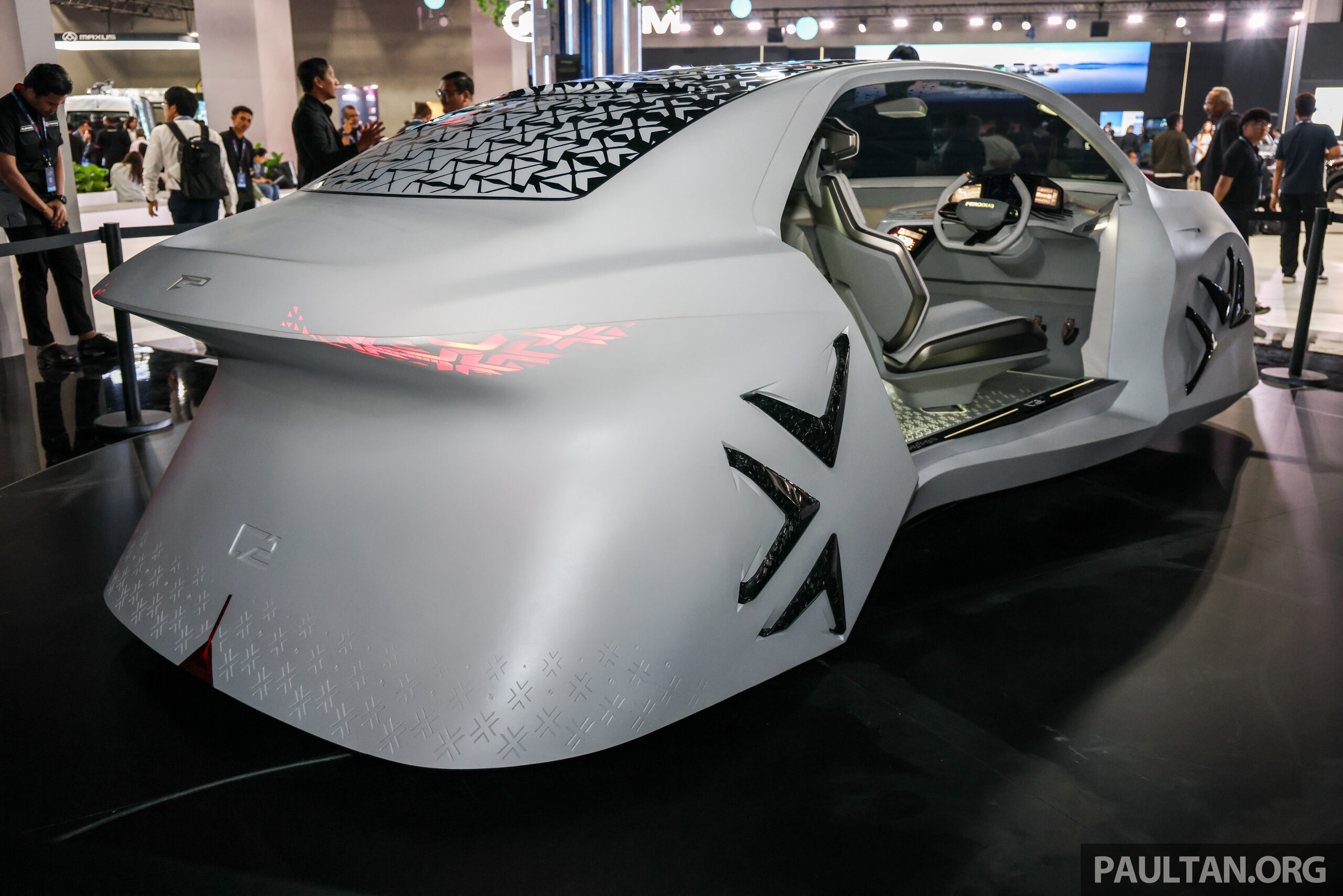 Perodua C2 概念车于吉隆坡车展登场!纯电 B-Segment Sedan,大马第二国产汽车品牌电动车计划的“第二篇章”