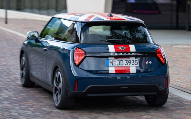 2026 MINI Cooper S Oxford Edition 限量版新车登陆大马, 全国仅限量销售6辆, 每种颜色仅有2辆, 基础售价从29万令吉起