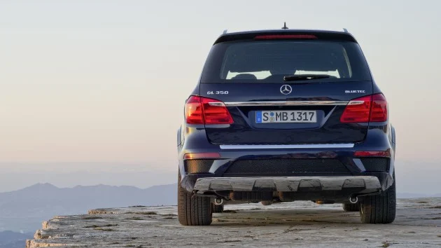 Mercedes-Benz GL-Class (X166) – two petrol and one diesel engines at launch