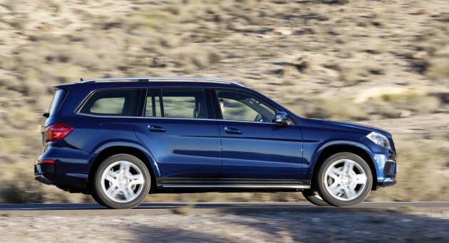 Mercedes-Benz GL-Class (X166) – two petrol and one diesel engines at launch