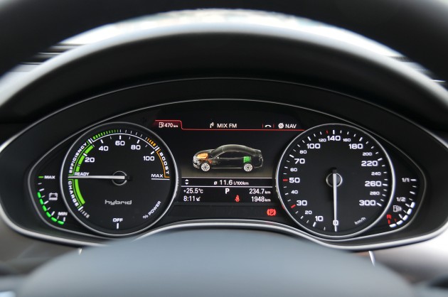 Driven_AudiA6Hybrid_65