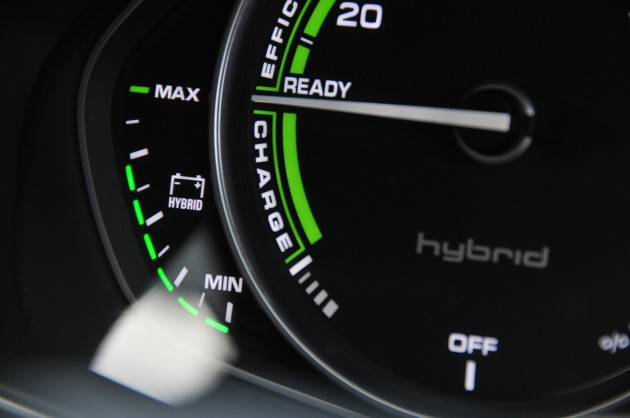 Driven_AudiA6Hybrid_70