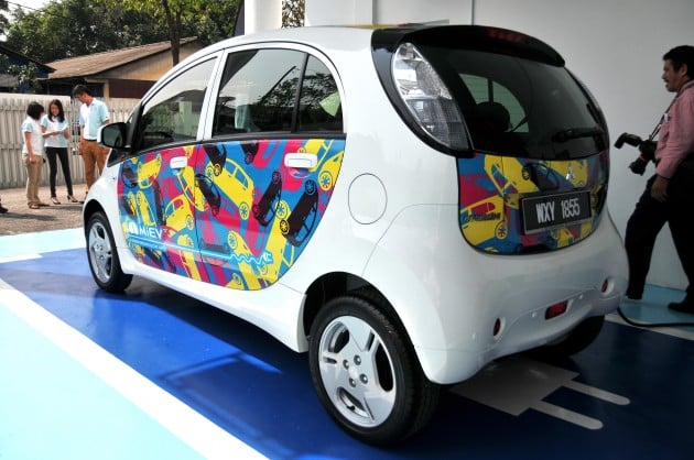 Mitsubishi_i-miev_launch_033