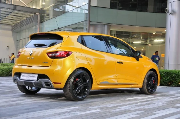 RenaultClioRS_live_062