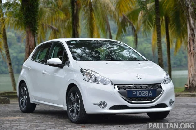 peugeot-208-media-drive-1
