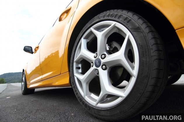 Ford-Focus-ST-Driven+ 19