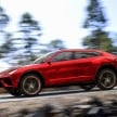 VIDEO: Lamborghini Urus drives through the desert