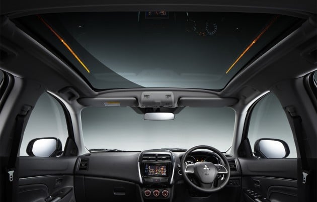 mitsubishi asx glass roof