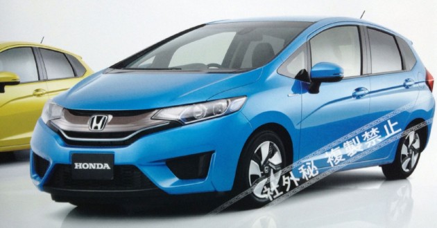 2014-honda-jazz-spyshots-0004