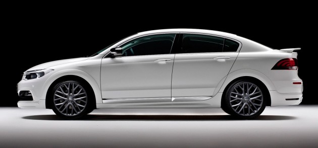 Qoros 3 Sedan-02