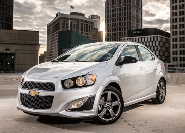 2014-Chevrolet-SonicRS-026