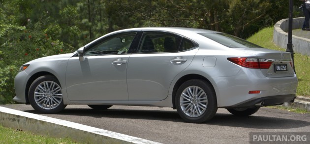 Lexus ES 250 and 300h 40