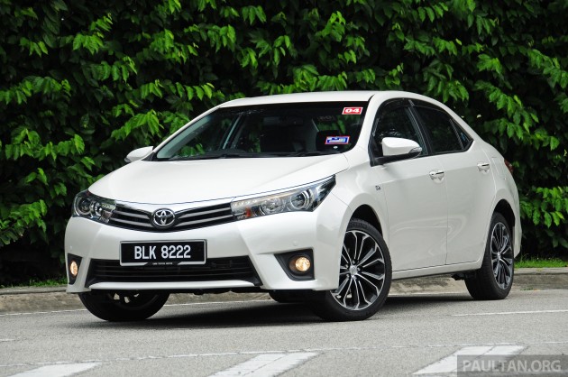 2014_Toyota_Corolla_Altis_ 013