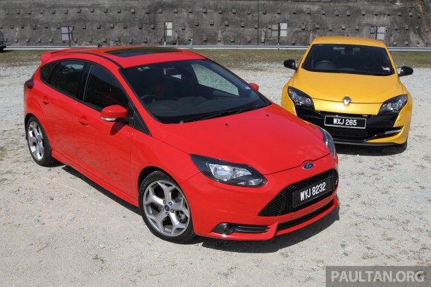 focus-st-vs-megane-rs-37