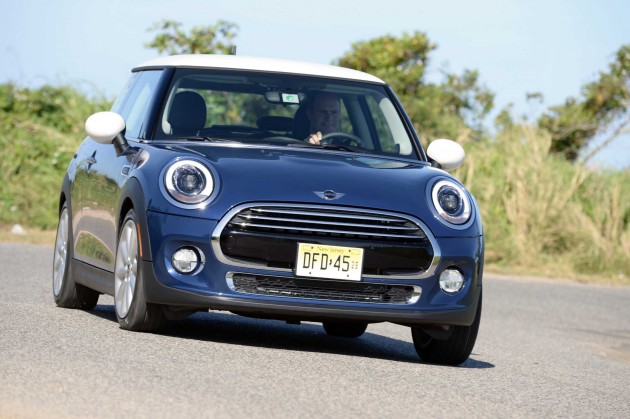 F56_MINI_Cooper_08