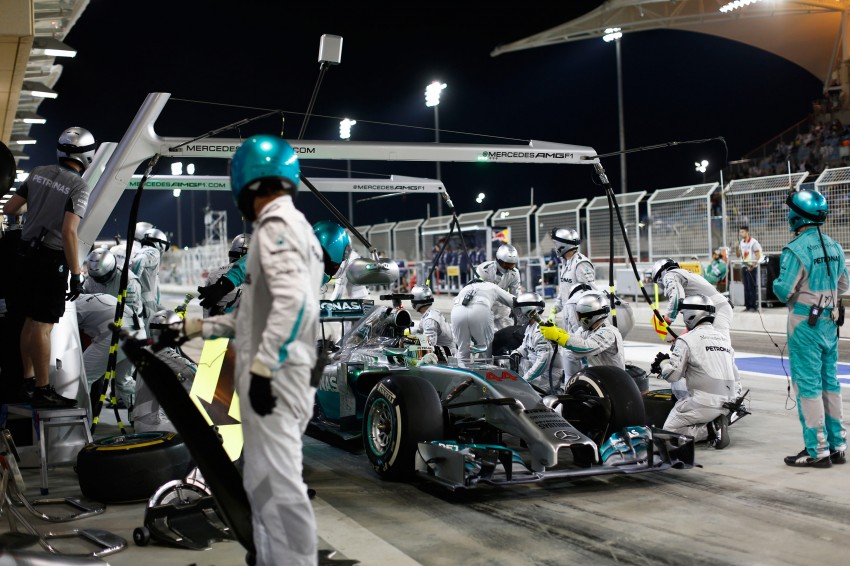 2014 Bahrain GP – Hamilton wins duel in the desert 239573