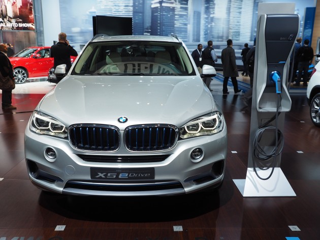 Updated BMW Concept X5 eDrive shown in New York