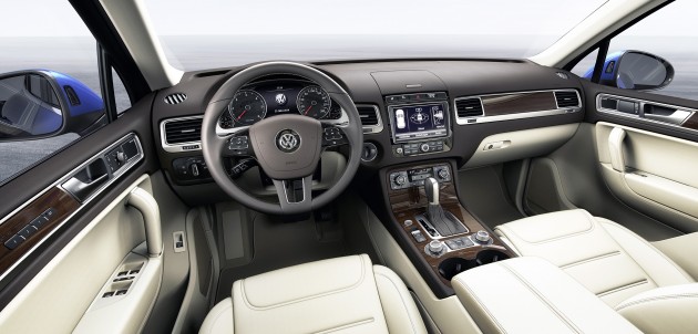 volkswagen-touareg-2g-facelift-beijing-g