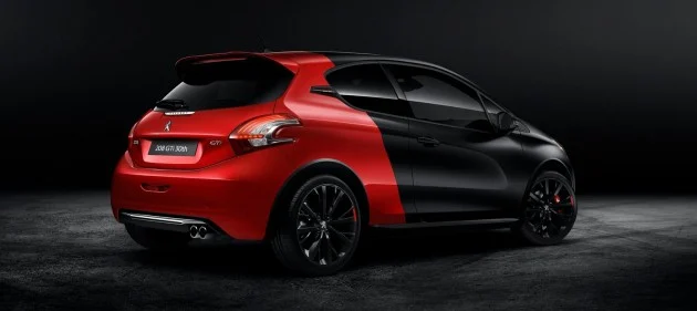 Peugeot-208_GTi_30th_Anniversary_Edition_02