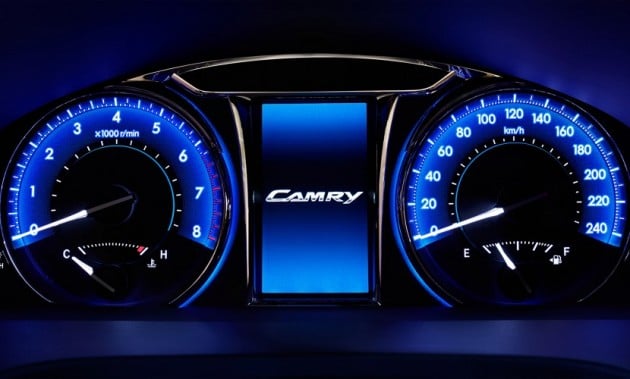 2015-Toyota-Camry-25
