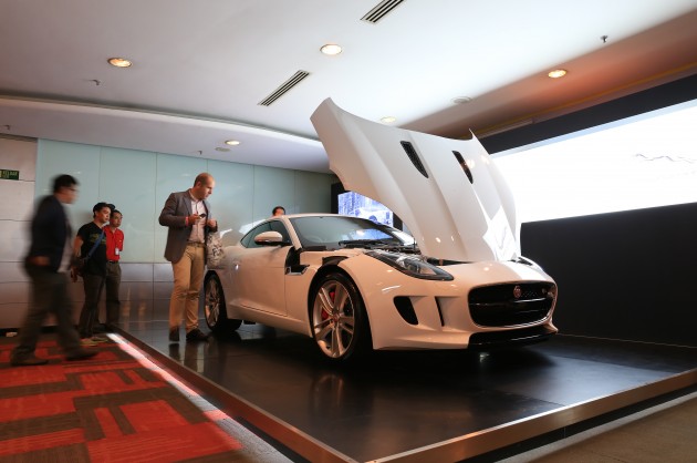 jaguar-f-type-coupe-preview-4