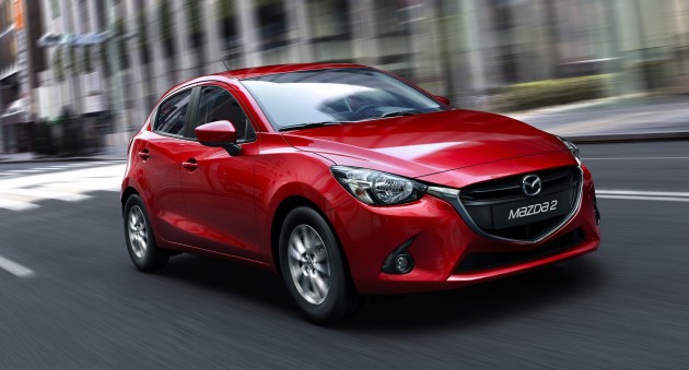 Mazda2_2014_action_01