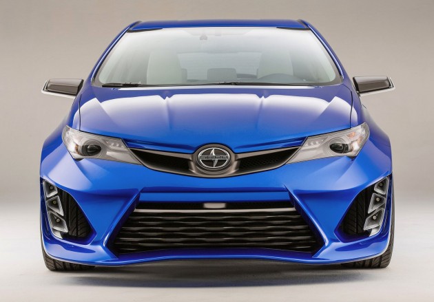 Scion iM Concept-01