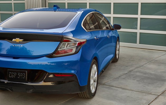 2015 Chevrolet Volt-08
