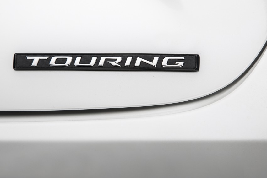 Toyota Avalon facelift spiffs up for Chicago 2015 debut 311814