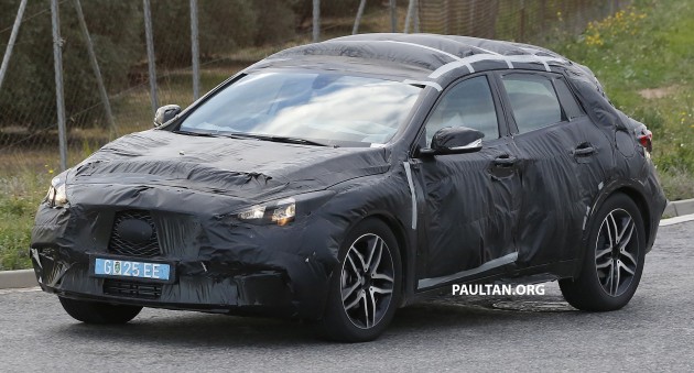 infiniti-qx30-spyshots