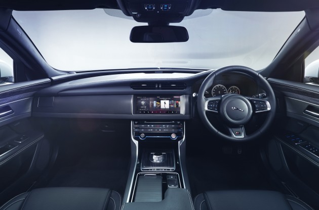 JAGUARXF_S_Interior_02RHD_RWD
