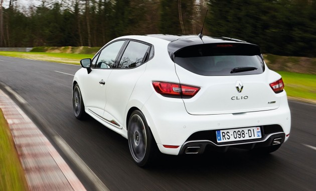 Renault Clio RS 220 Trophy-02