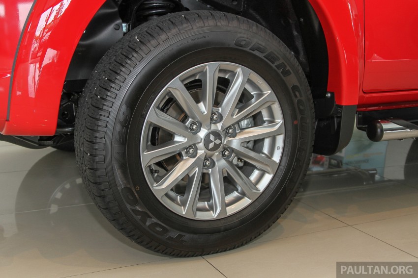 GALLERY: 2015 Mitsubishi Triton VGT in showroom! 334538