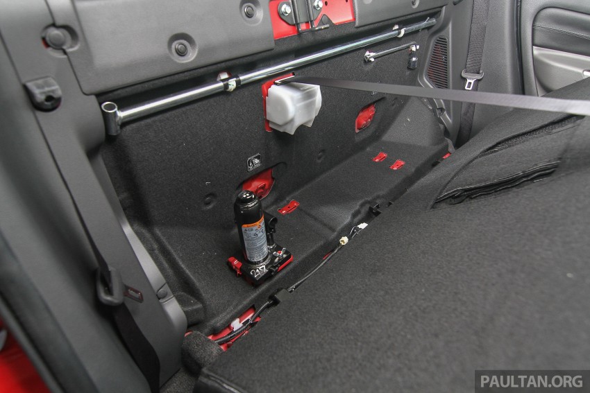 GALLERY: 2015 Mitsubishi Triton VGT in showroom! 334570