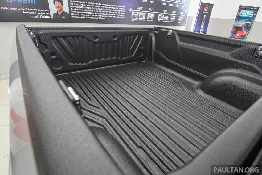 GALLERY: 2015 Mitsubishi Triton VGT in showroom! 334613