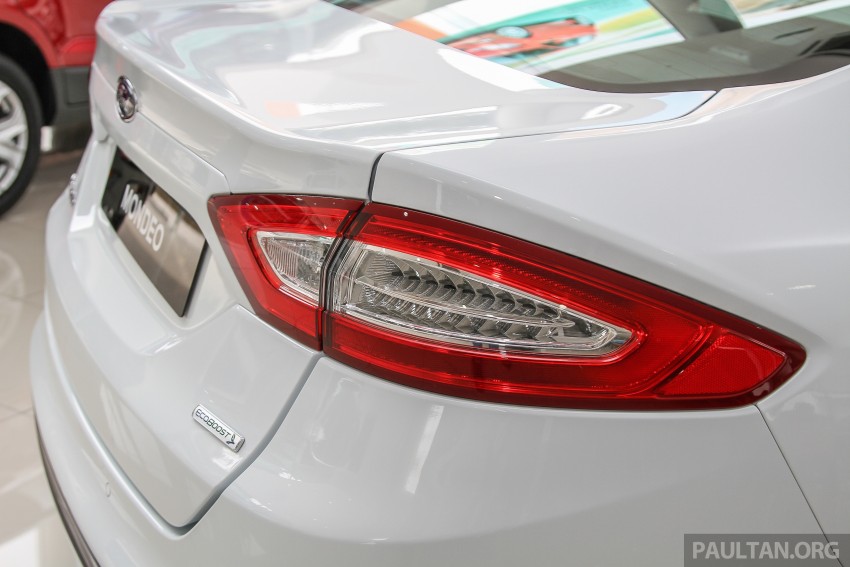 GALLERY: 2015 Ford Mondeo in the showroom 337392