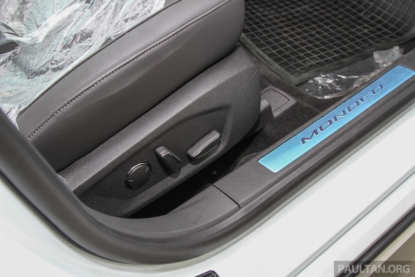 GALLERY: 2015 Ford Mondeo in the showroom 337425