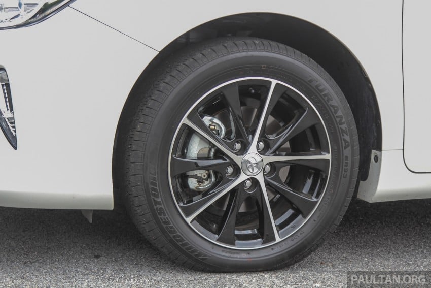 GALLERY: 2015 Toyota Camry – 2.0G or 2.5 Hybrid? 337882