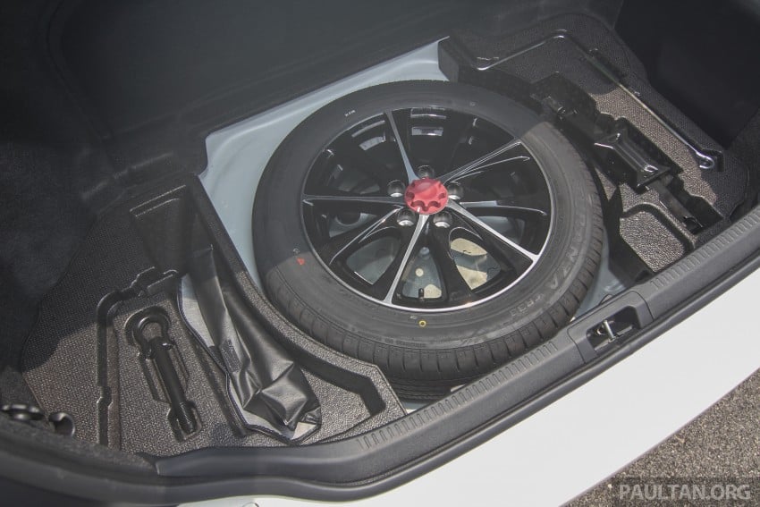 GALLERY: 2015 Toyota Camry – 2.0G or 2.5 Hybrid? 337927