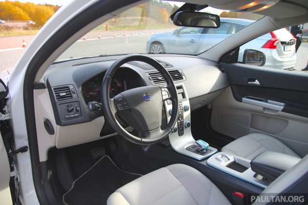 2015-volvo-c30-electric-sweden- 056