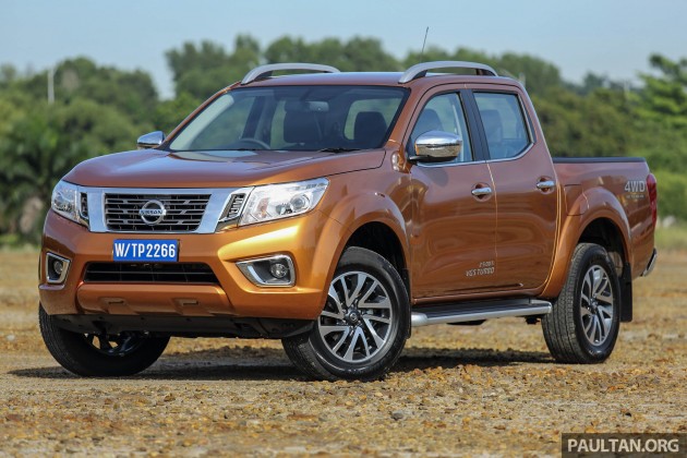 Nissan_NP300_Navara_Exterior_04