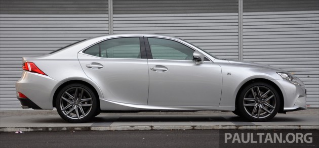 Lexus IS 200t Review 1