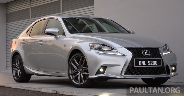 Lexus IS 200t Review 13