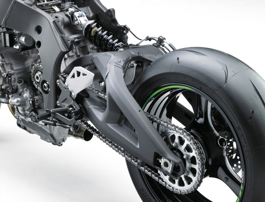 VIDEO: 2016 Kawasaki ZX-10R unveiling in Barcelona 432608