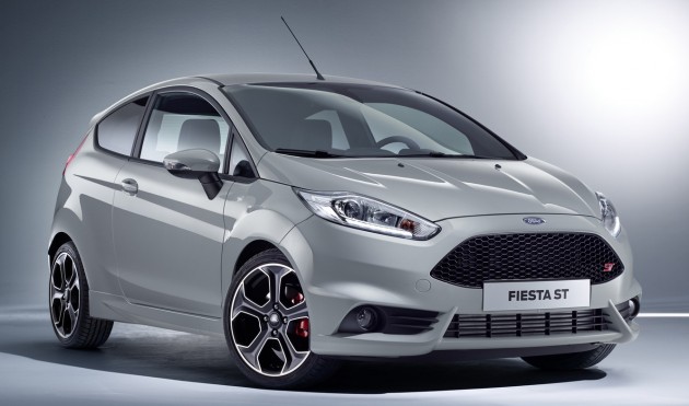 Ford_Fiesta_ST200_main