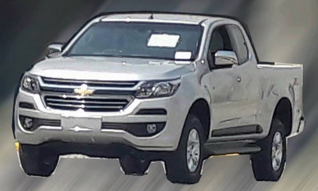 2017 Chevrolet Colorado spyshot-01