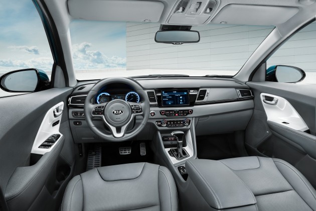 Kia Niro Hybrid Europe-19