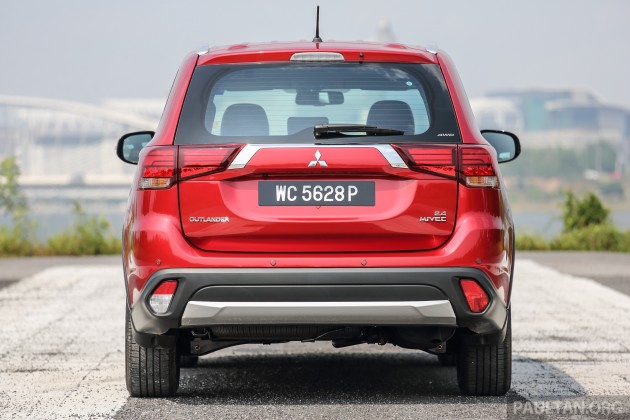 Mitsubishi Outlander Review 13