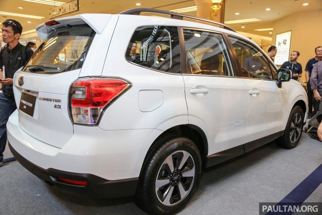 Subaru_Forester_20i_Ext-20