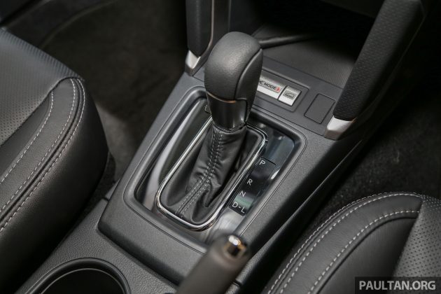 Subaru_Forester_20i_Int-7
